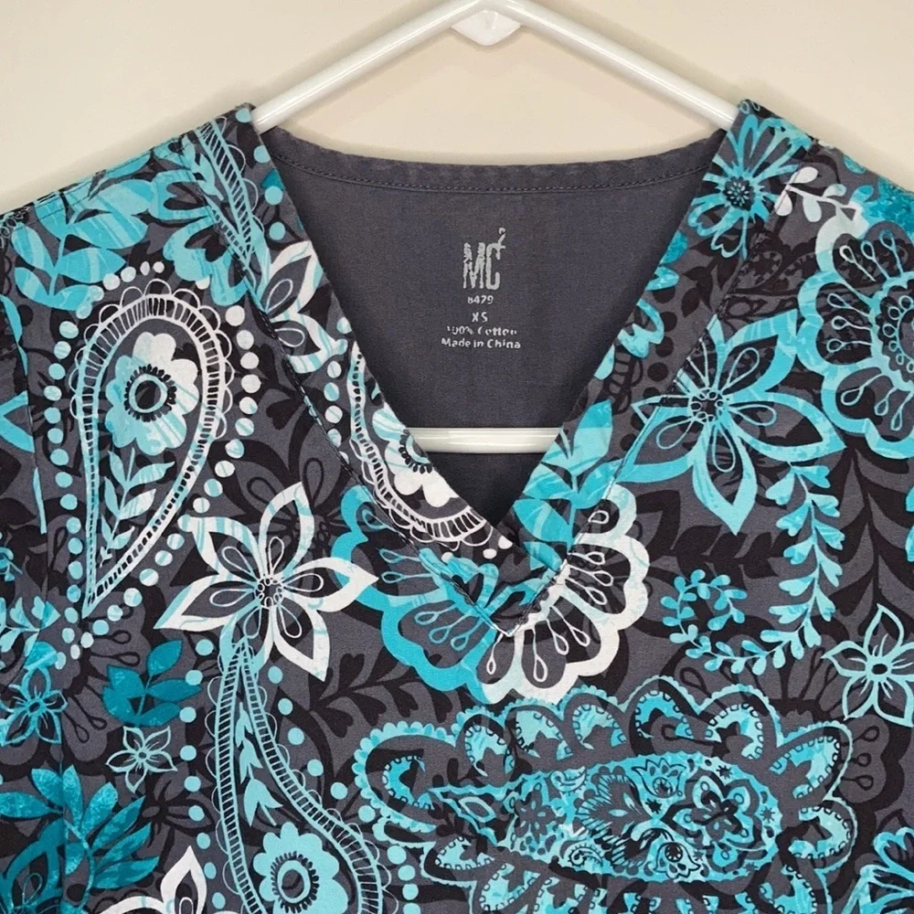 Med Couture MC2 Women’s Scrub Top Size XS - Picture 2 of 4